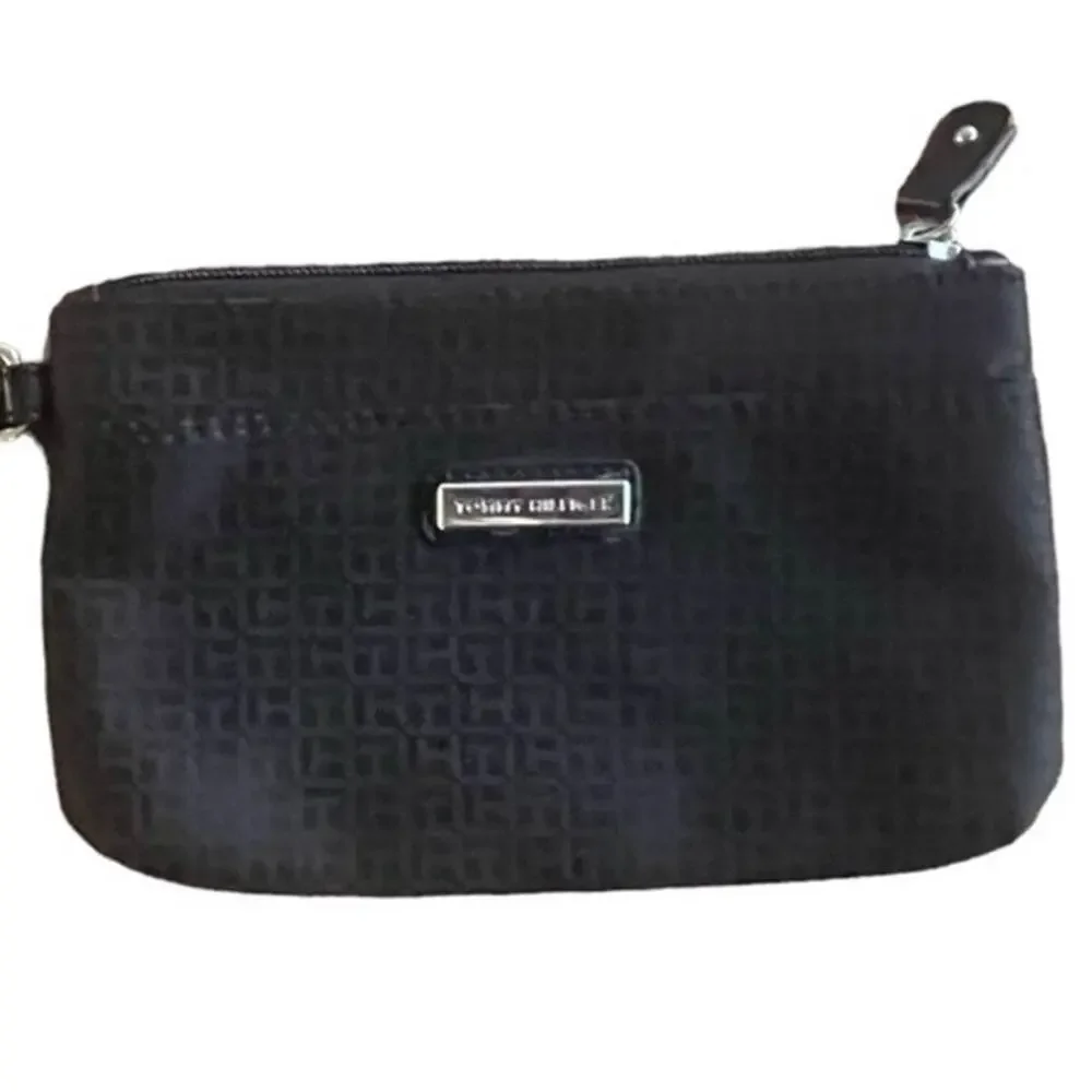 Tommy Hilfiger Wristlet Front Pocket Inner Zip Pocket Black Size Small